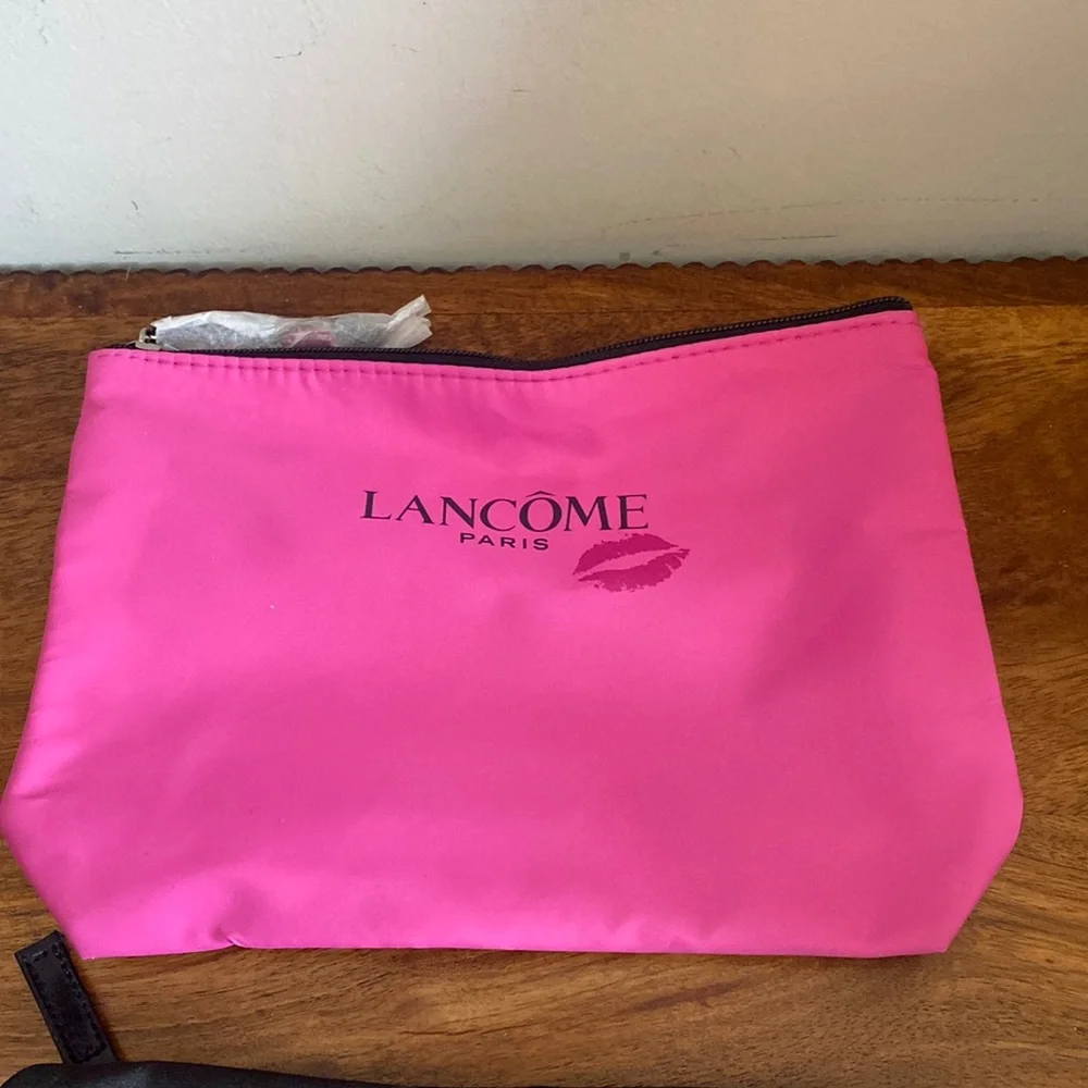 New Lancome 3 PC Cosmetic Travel Bag Set Spring or Summer Pink Orange Floral Swi